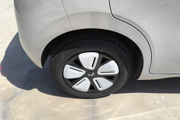 Used Wuling Hongguang MINIEV 2025 Four-Door Version Advanced Edition
