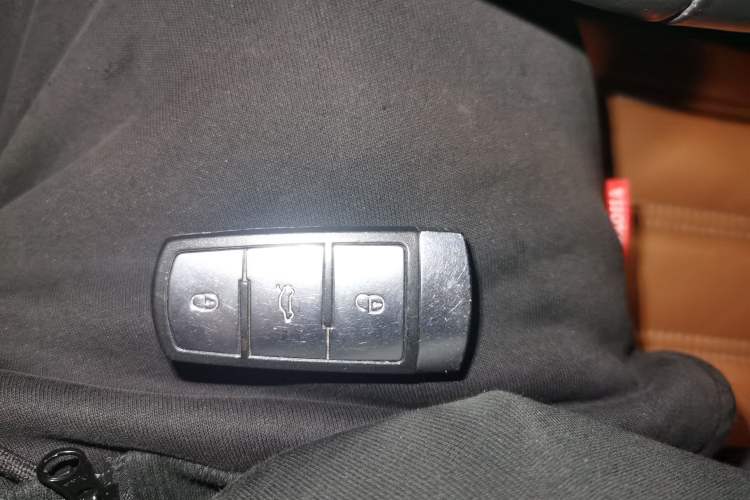 Used Volkswagen FAW-Volkswagen CC 2016 1.8TSI Luxury Model Vehicle Key