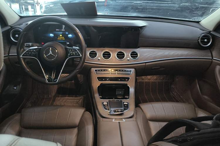 Used Mercedes-Benz E-Class 2022 E 260 L