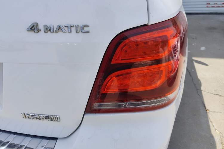 Used Mercedes-Benz GLK-Class 2014 GLK 200 Standard Model Right Rear Taillight