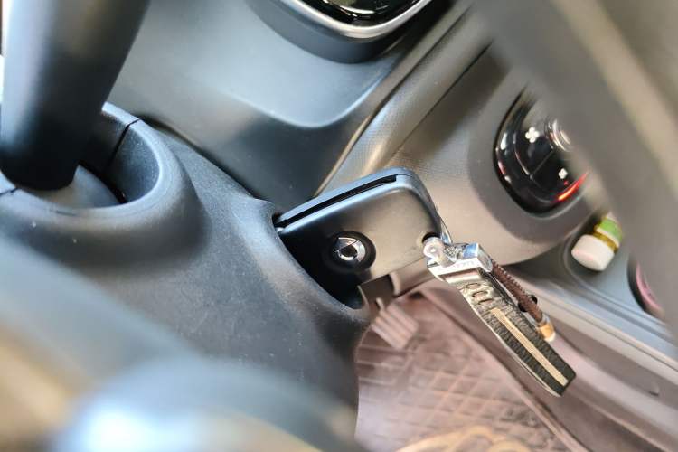 Used smart fortwo 2015 1.0L 52 kW hardtop Dynamic version
