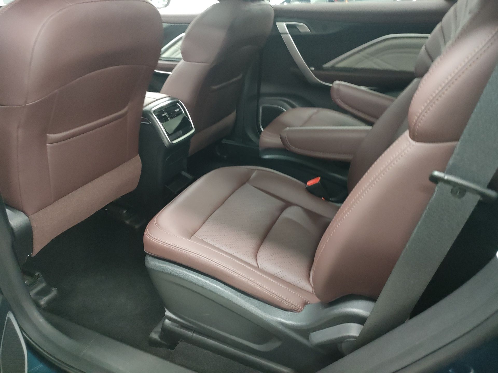 Geely Auto Jiajie 2022 1.8TD DCT Platinum Luxury Edition — снимка 20