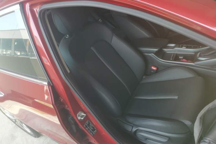 Used Hyundai Lafesta 2019 280TGDi Smart Speed Version China VI Standard Right Front Seat