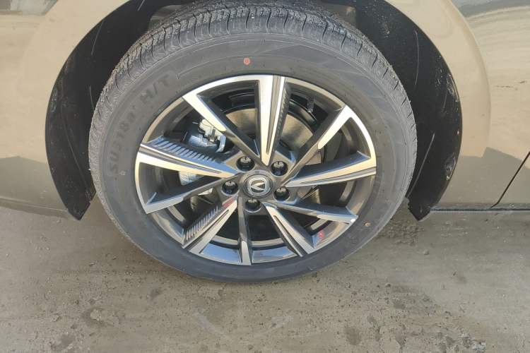 Used CHANGAN Eado 2025 Blue Whale 1.5T 500Bar Prestige Model
