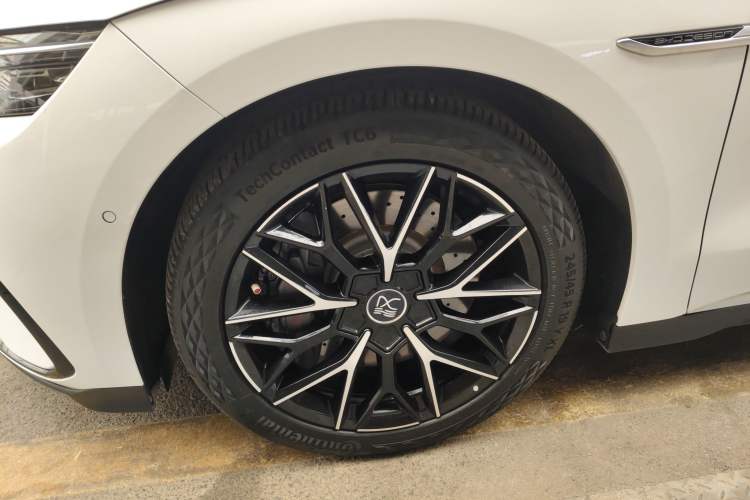 Used BYD Han 2022 EV Genesis Edition 610KM All-Wheel Drive Premium Model
