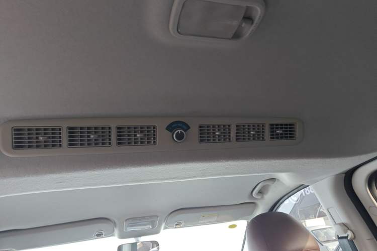 Used FORTHING Lingzhi PLUS 2021 2.0L Manual Comfort Version 7 Seats