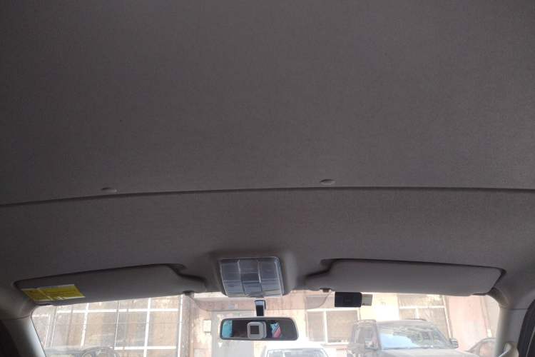 Used SAIC MAXUS Xintu V80 2021 2.0T PLUS Manual City Edition Short Wheelbase Ultra-Low Roof 5/6 Seats