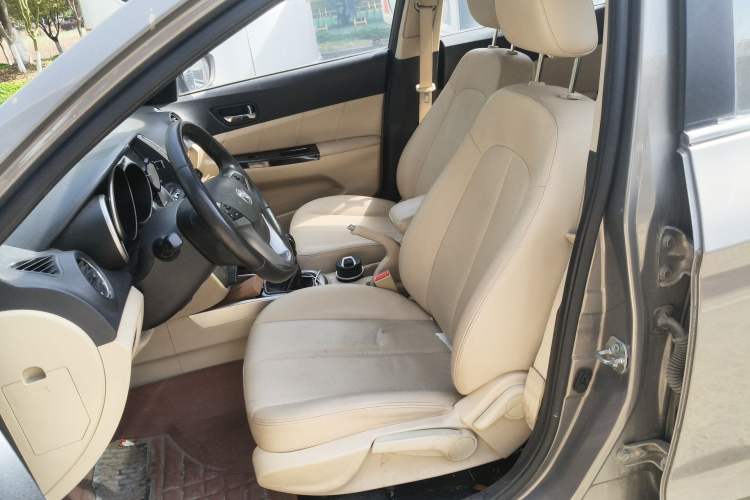 Used CHANGAN Eado 2015 1.6L Manual Luxury Model China IV Standard