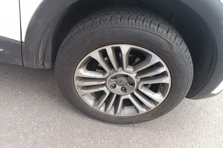 Used Qoros 5 2017 1.6T Automatic Prestige Model
