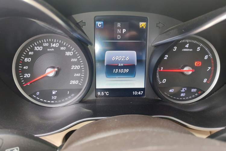 Used Mercedes-Benz GLC Coupe 2017 GLC 260 4MATIC Coupe SUV
