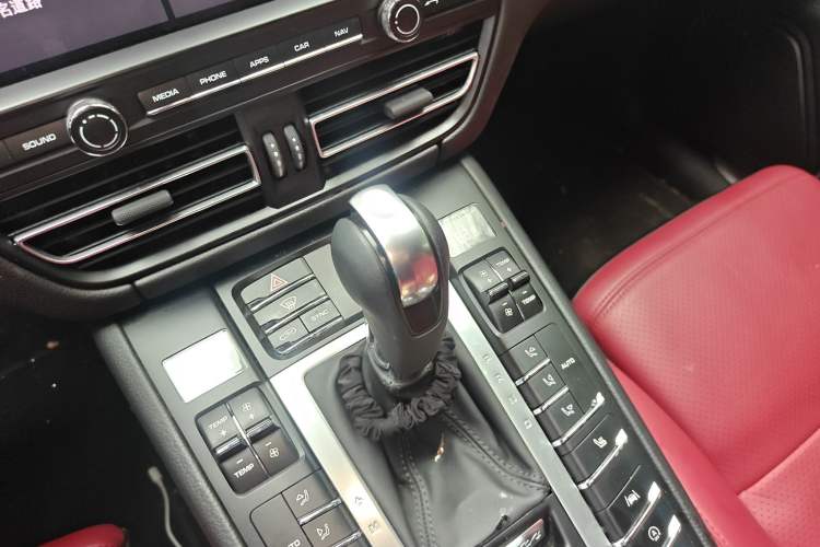 Used Porsche Macan 2021 Macan S 3.0T
