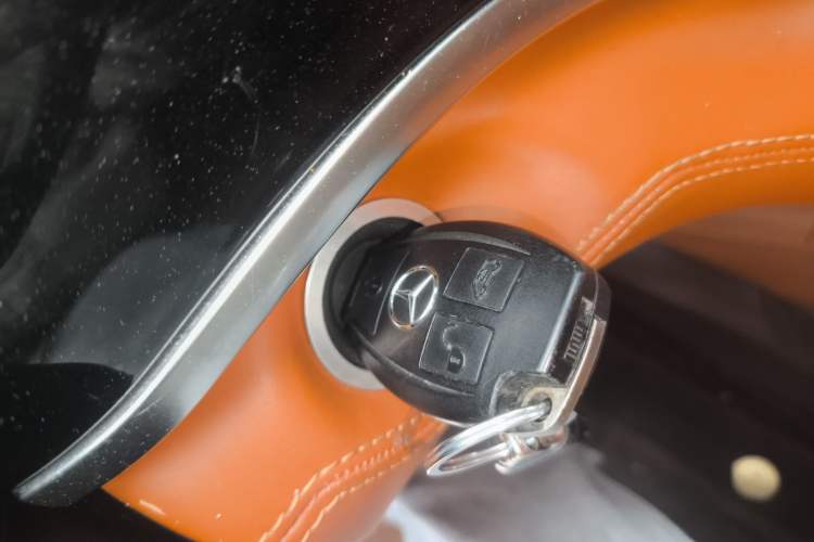 Used Mercedes-Benz Vito 2023 2.0T Elite Version 7 Seats
