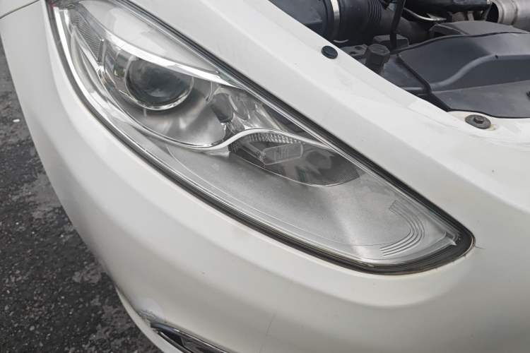 Used Fiat Viaggio 2012 1.4T Automatic Jingxiang Edition Right Front Headlight