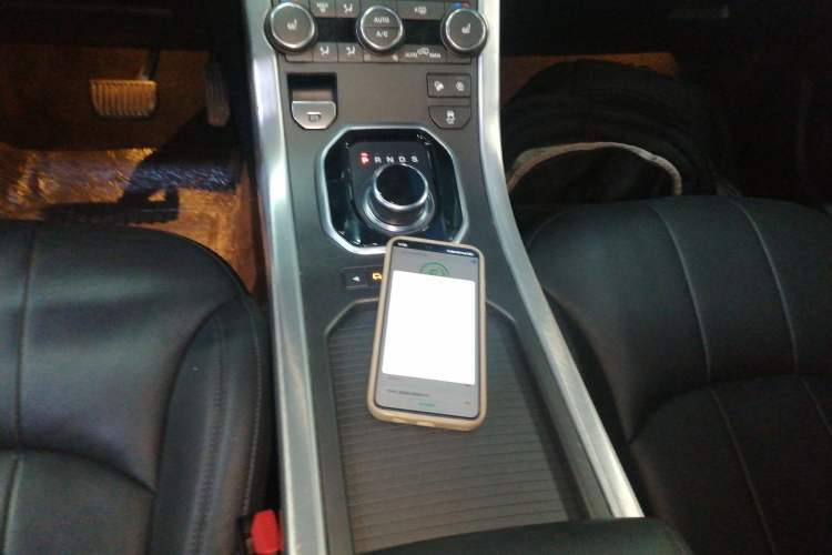 Used Land Rover Range Rover Evoque 2018 240PS PURE Style Edition