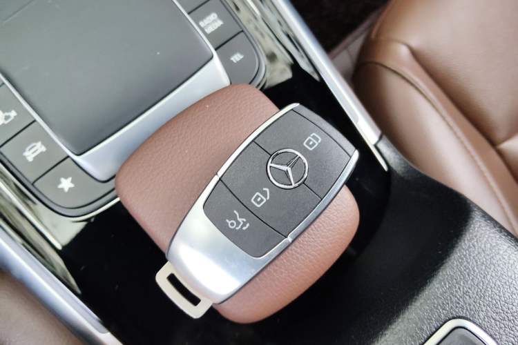 Used Mercedes-Benz GLB 2022 GLB 220 Fashion Model Interior 1