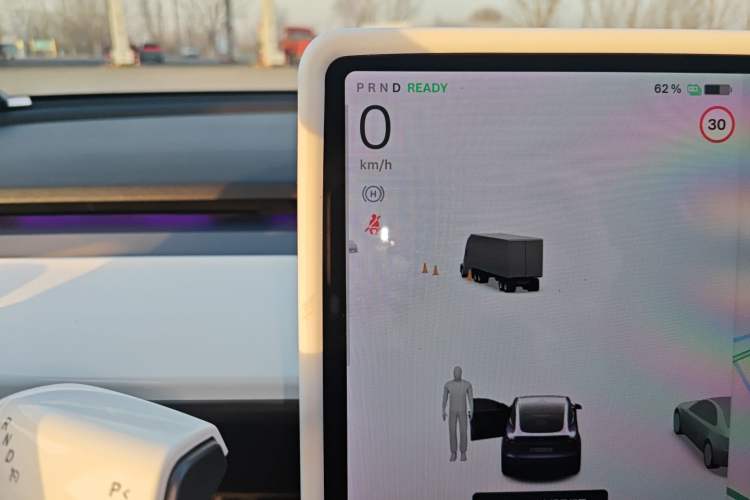 Used Tesla Model Y 2021 Long-Range All-Wheel-Drive Version 3D7