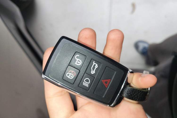 Used Land Rover Defender 2023 110 3.0T P400 X-DYNAMIC HSE Interior 1