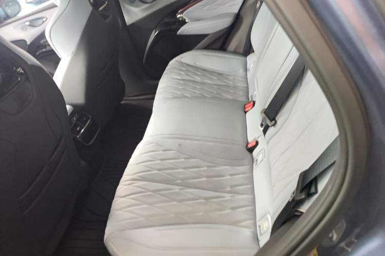 Used BYD Seal 2022 650 km All-Wheel-Drive Performance Version