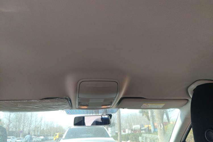 Used Skoda Octavia 2019 1.5L Automatic SmartDrive Comfort Edition China VI Standard Headliner