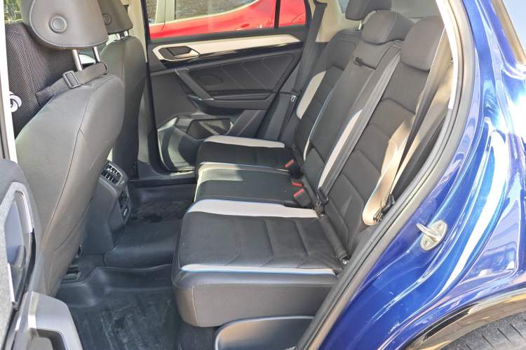 Used Volkswagen Tayron GTE Plug-in Hybrid 2020 1.4T Luxury Model Left Rear Seat