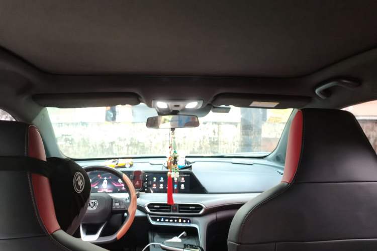 Used CHANGAN UNI-T 2020 1.5T Prestige Version