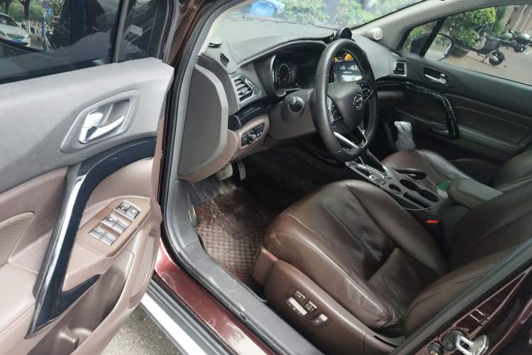 Used GAC Trumpchi GS4 2017 235T Automatic Two-Wheel Drive Luxury Smart Connectivity Version Driver Seat