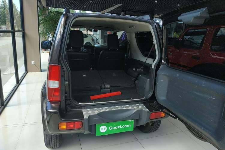 Used Suzuki Jimny 2015 1.3 AT JLX
