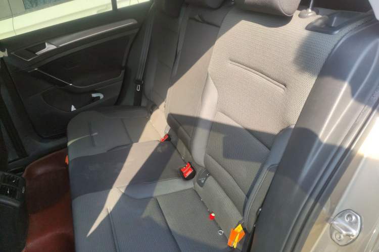 Used Volkswagen Golf 2016 1.6L Automatic Comfort Model Left Rear Seat