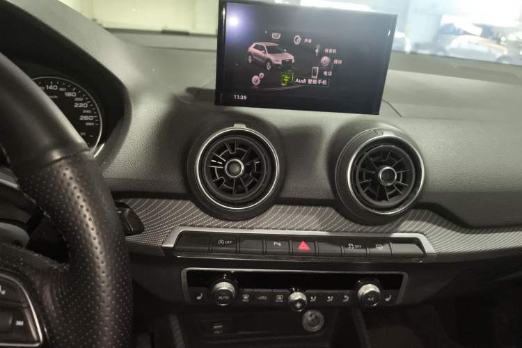 Used Audi Q2L 2020 35 TFSI Fashion Dynamic Model
