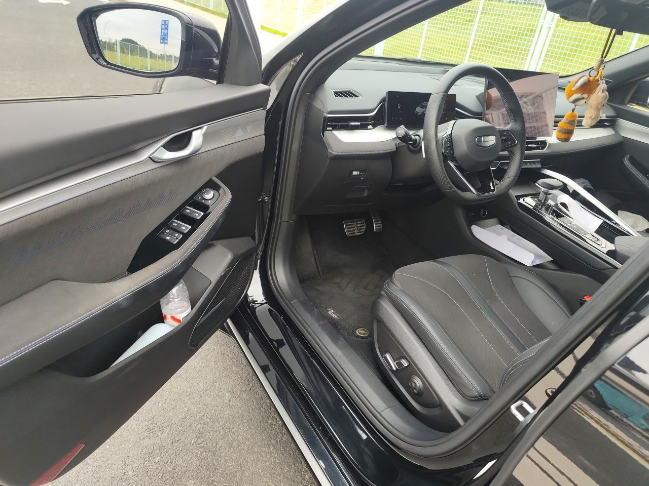 Geely Auto Preface 2025 Dongfang Yao 2.0TD Lanxing Edition — снимка 16