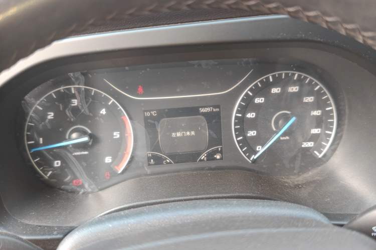 Used JMC Fushun 2023 2.0T Manual Short-Wheelbase Mid-Height Commercial Multi-Purpose 5-Seater Passenger Vehicle