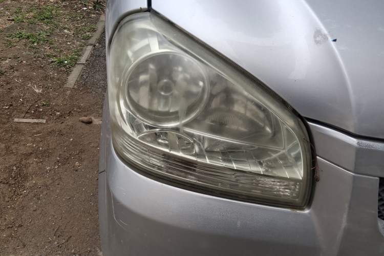 Used BAIC Weiwang 306 2011 1.3L base model 7 seats
