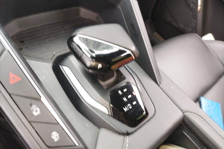 Used Lynk & Co 06 2020 1.5T JinPro model Gear Lever