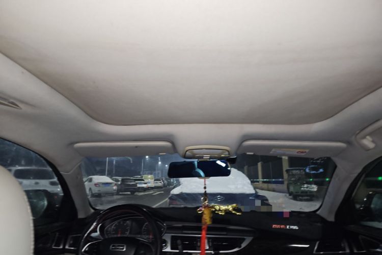 Used Zotye Z700 2016 1.8T Manual Luxury Model Headliner