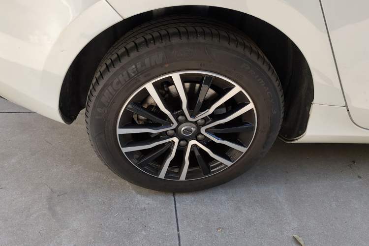 Used Volvo V40 2017 T3 Zhiyi Edition