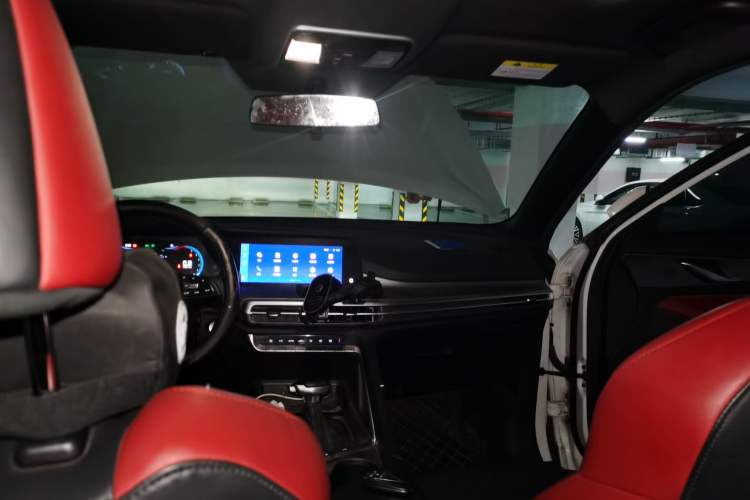 Used CHANGAN CS35PLUS 2022 Blue Whale NE 1.4T DCT Luxury Model Headliner