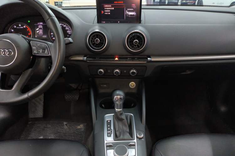 Used Audi A3 2020 Restyled Sportback 35 TFSI Entry-Level China VI Emission Standard
