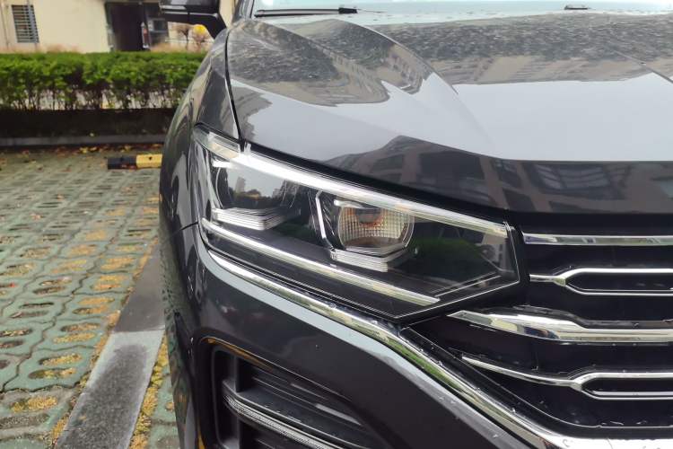 Used Volkswagen Tayron 2020 330TSI Two-Wheel Drive Luxury Smart Connectivity Version
