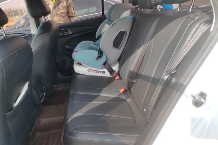 Used Roewe i5 2019 1.5L Manual 4G Connectable Langhao Edition
