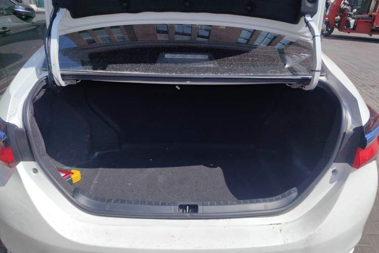 Used Toyota Corolla Hybrid E+ 2019 1.8L E-CVT Leading Edition Trunk