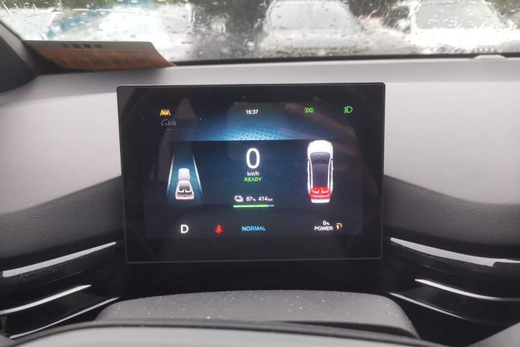 Used MG 4 EV 2022 520 km Luxury Edition Instrument Cluster