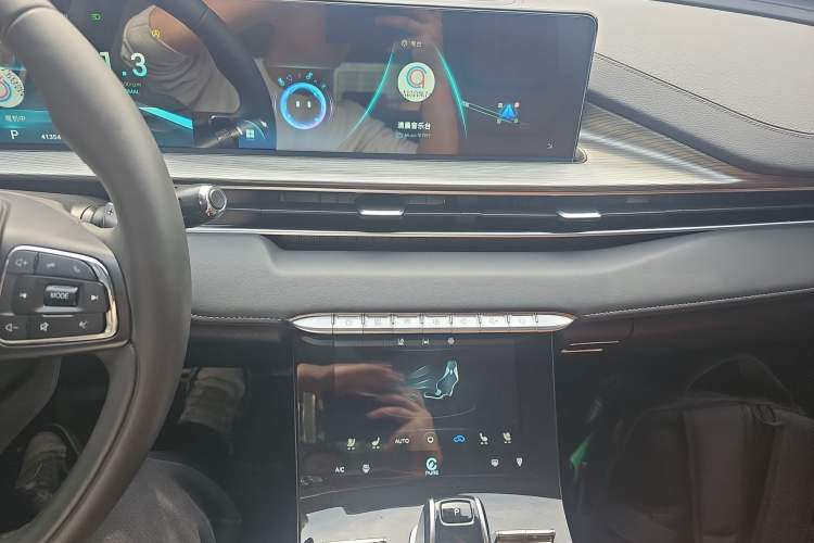 Used Chery Tiggo 8 PLUS 2022 Kunpeng Edition 390TGDI DCT Four-Wheel Drive Luxury Version