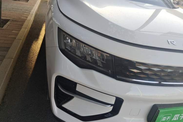 Used Radar Horizon 2023 410 km Entrepreneur Edition Right Front Headlight