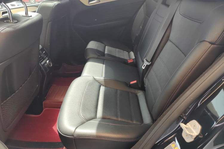 Used Mercedes-Benz GLE Coupe 2017 GLE 400 4MATIC Coupe SUV Left Rear Seat