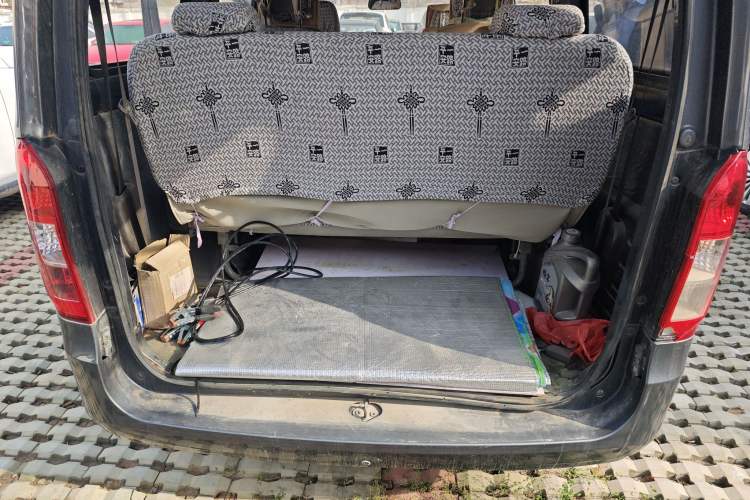 Used Wuling Rongguang V 2015 1.2L Standard Version
