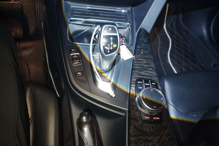 Used BMW 3 Series 2017 330Li M Sport Edition Gear Lever