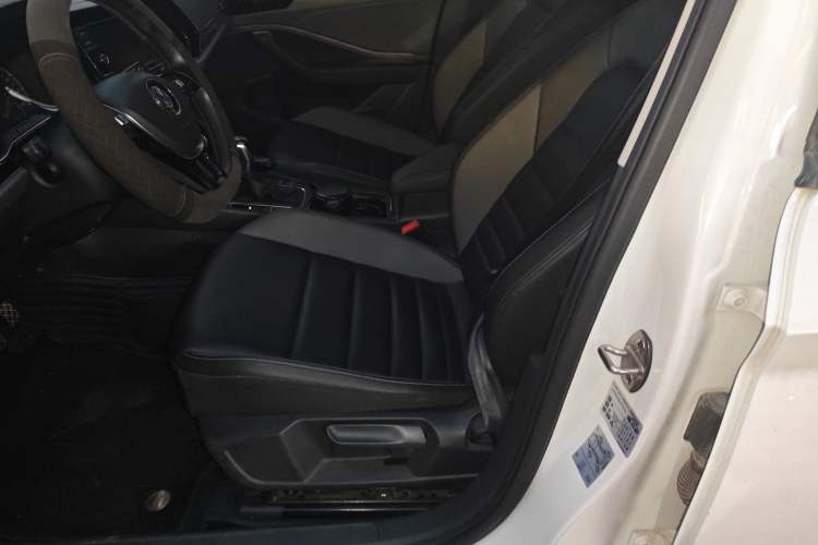 Used Volkswagen Sagitar 2019 280TSI DSG Comfort Version China VI Standard Left Front Seat