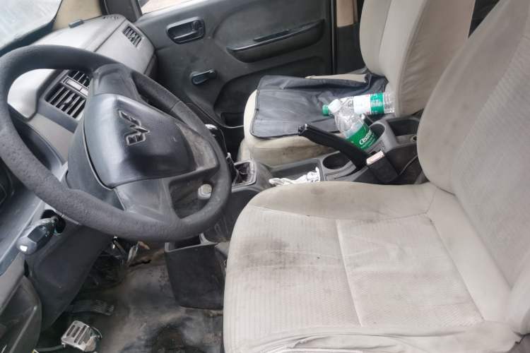 Used Wuling Rongguang 2014 1.5L S Standard Version Left Front Seat