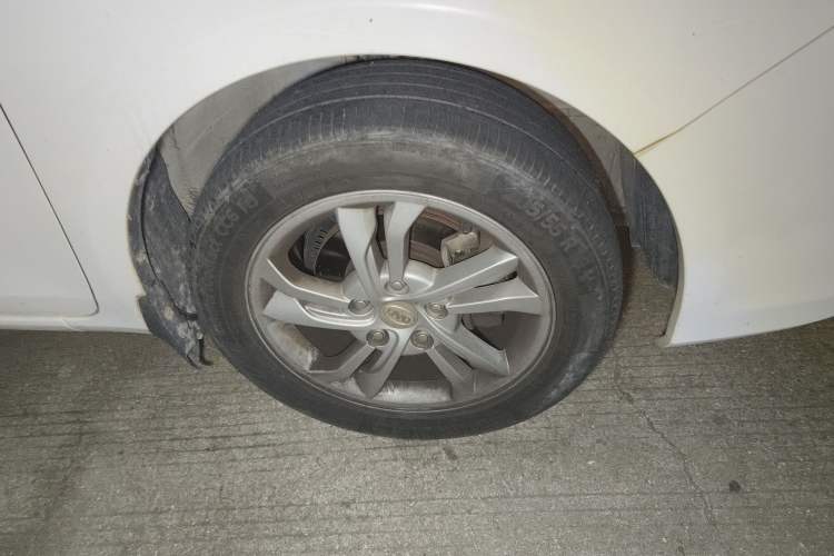 Used BYD Surui 2014 1.5TID Automatic Luxury Model
