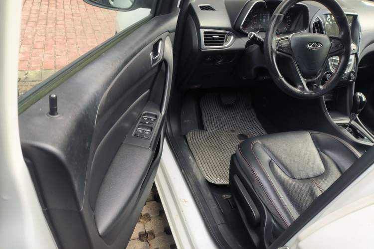 Used Chery Arrizo 5 2016 1.5L CVT Trendsetting Edition

